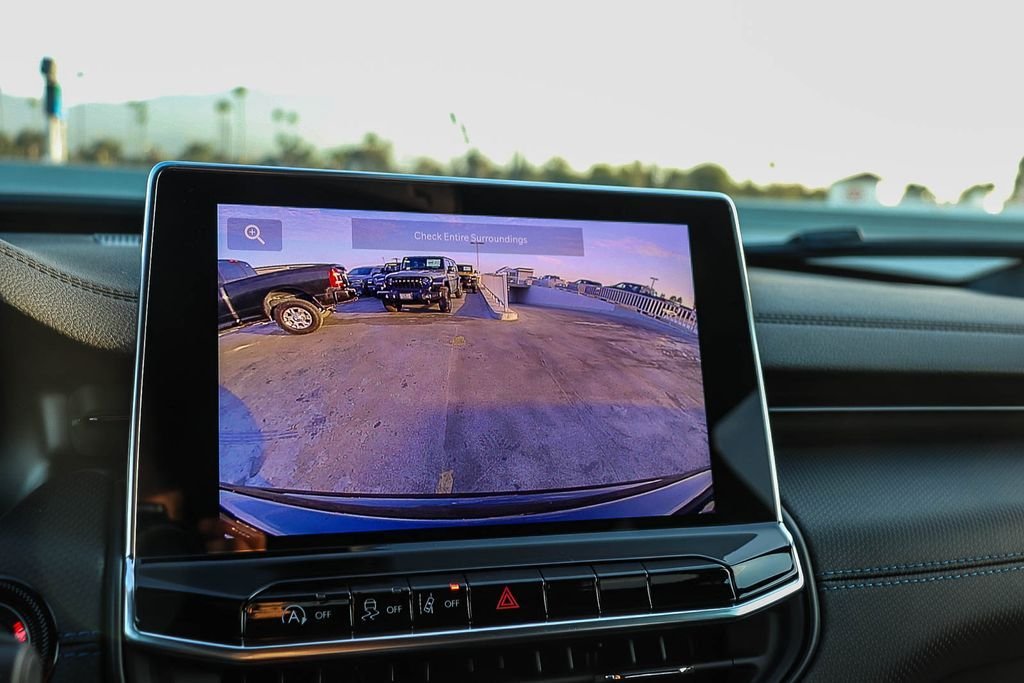 New 2026 Diamond Black Jeep Latitude image 26