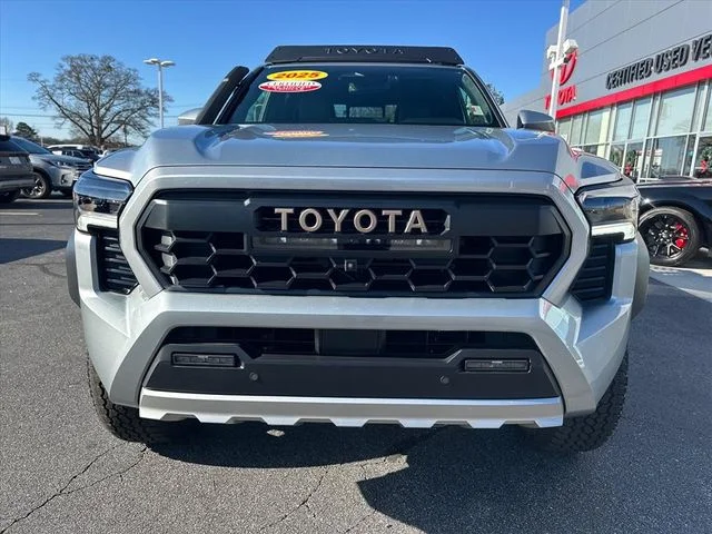 2025 Toyota Tacoma Trailhunter - Photo 8