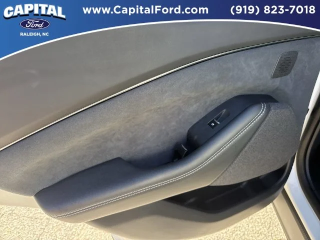 Used 2023 White Ford GT image 17