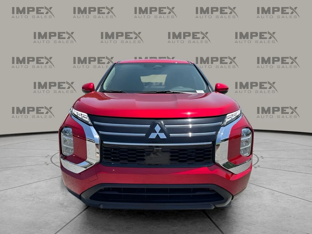 Used 2025 Red Mitsubishi ES image 8