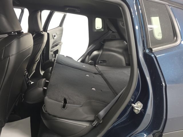 New 2026 Fathom Blue Pearl Coat Jeep Latitude image 21