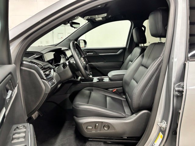 Used 2026 Sterling Metallic GMC Elevation image 16