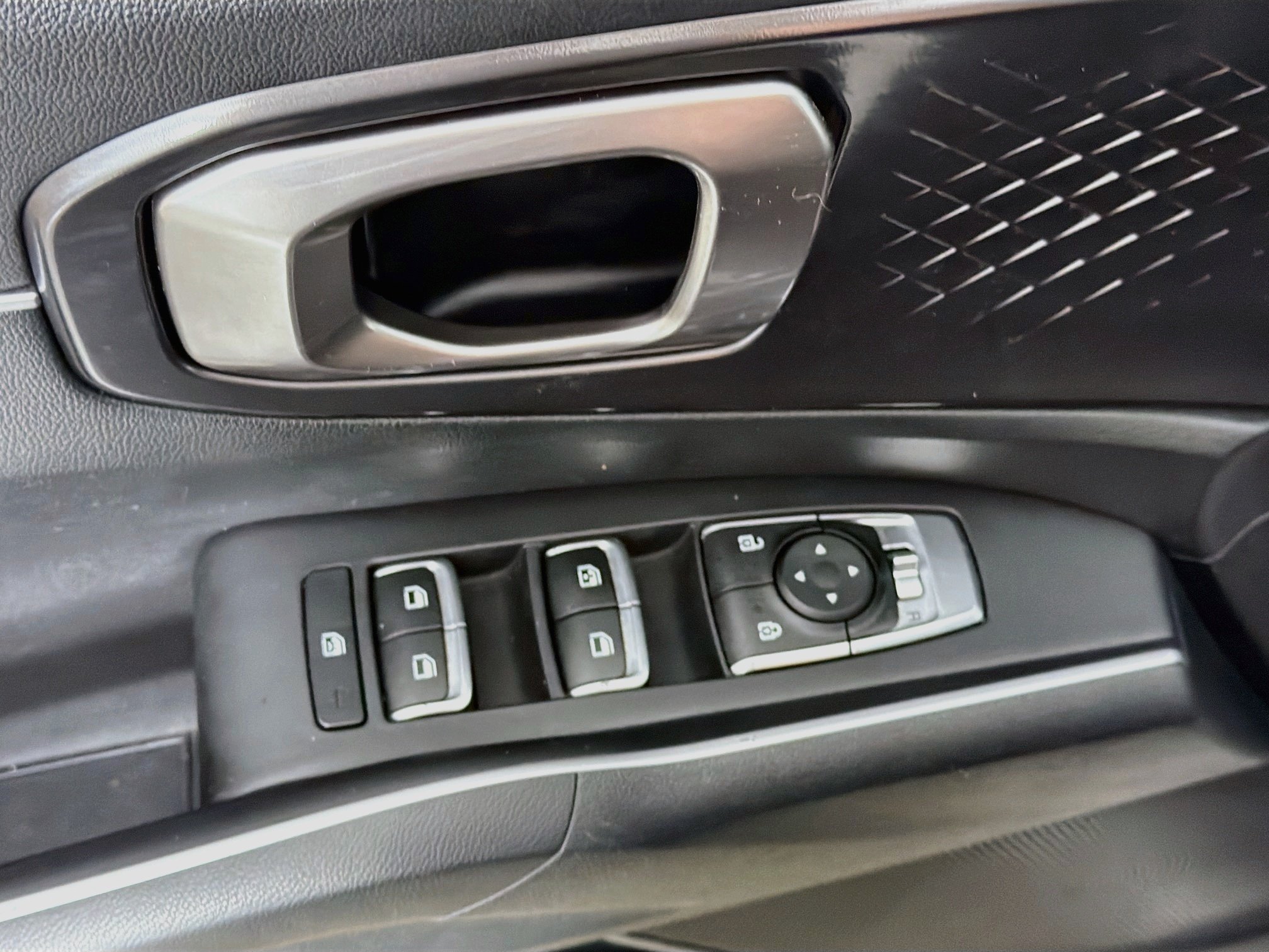 2021 Kia Sorento LX - Photo 17