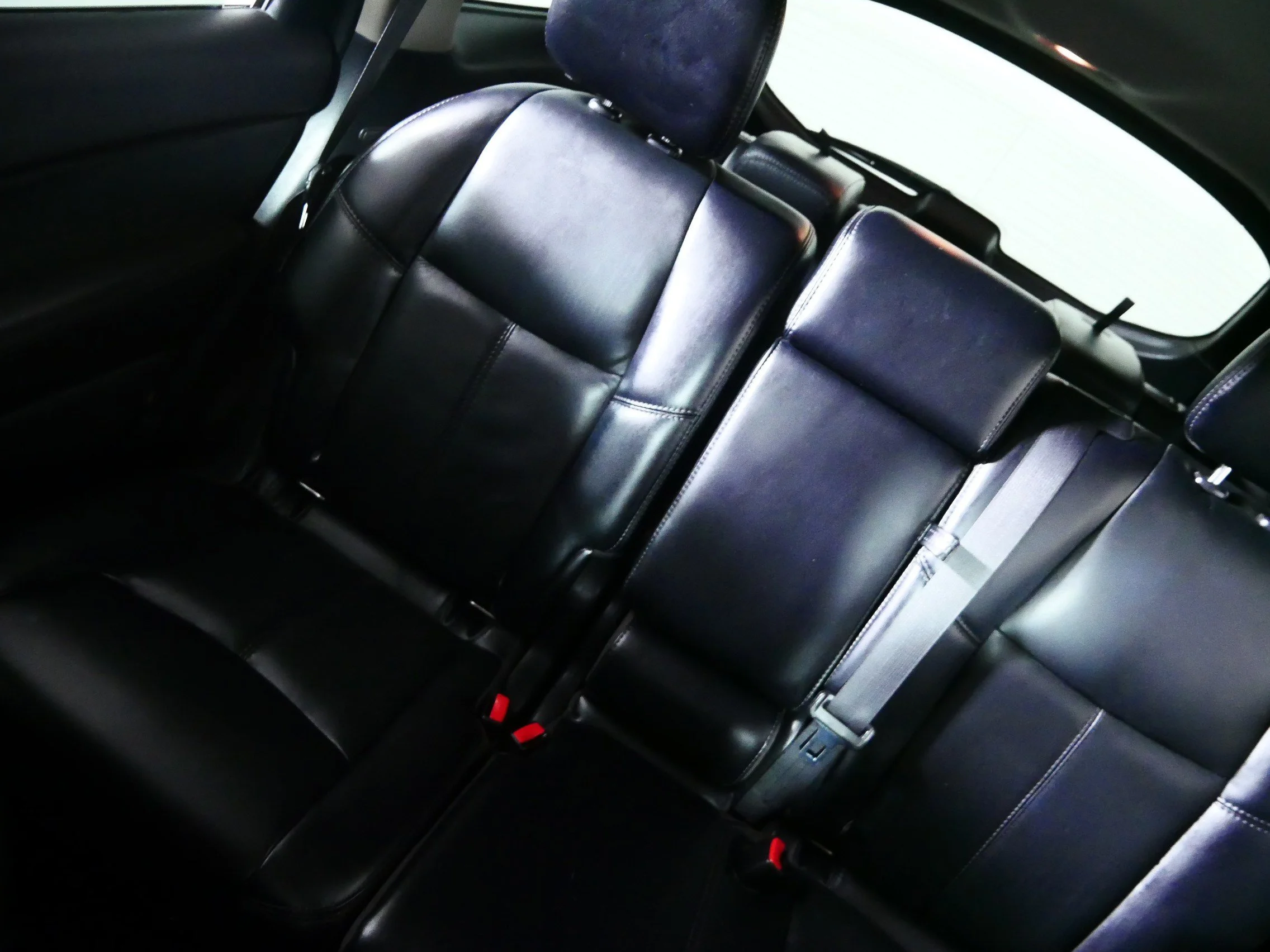 Used 2018 Magnetic Black Nissan SL image 12