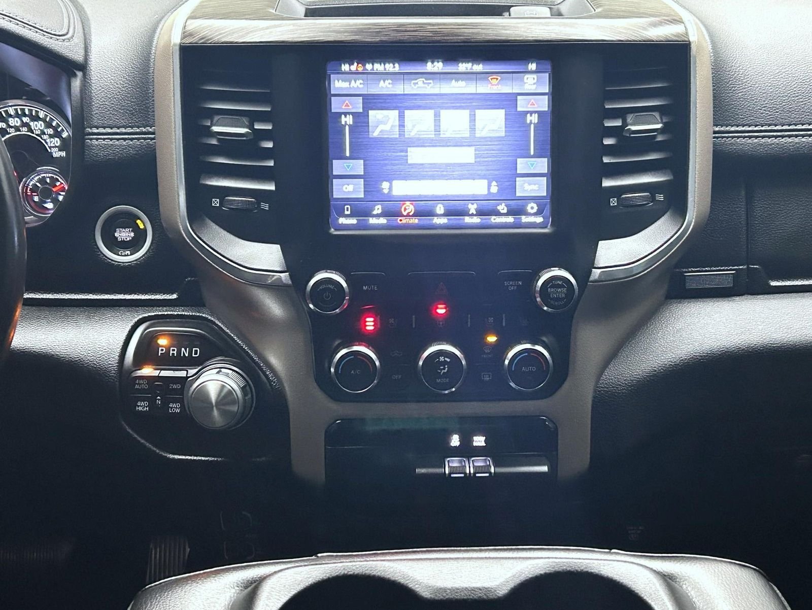 Used 2020 Blue Ram Laramie image 13