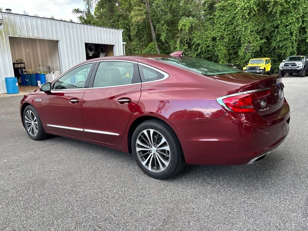 Used 2017 Red Buick Essence image 22