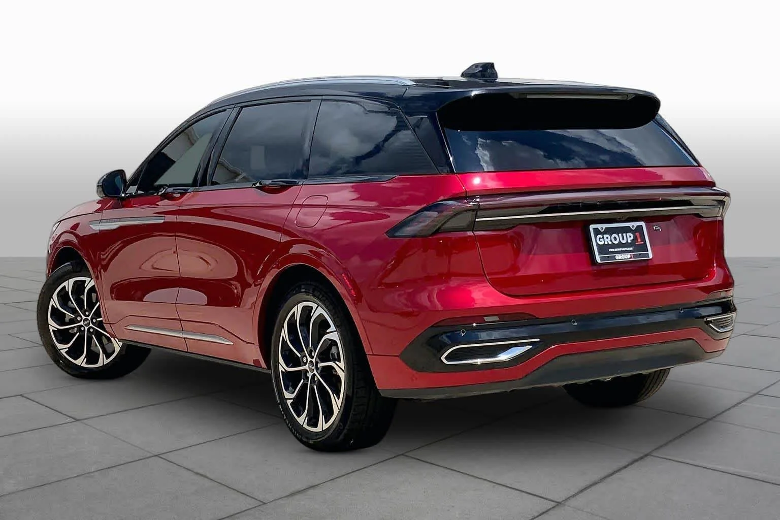Used 2024 Red Carpet Metallic Tinted Clearcoat Lincoln Reserve image 12