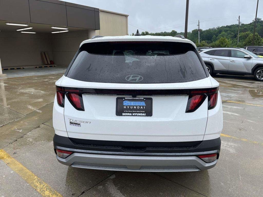 New 2026 White Hyundai SEL FWD image 54
