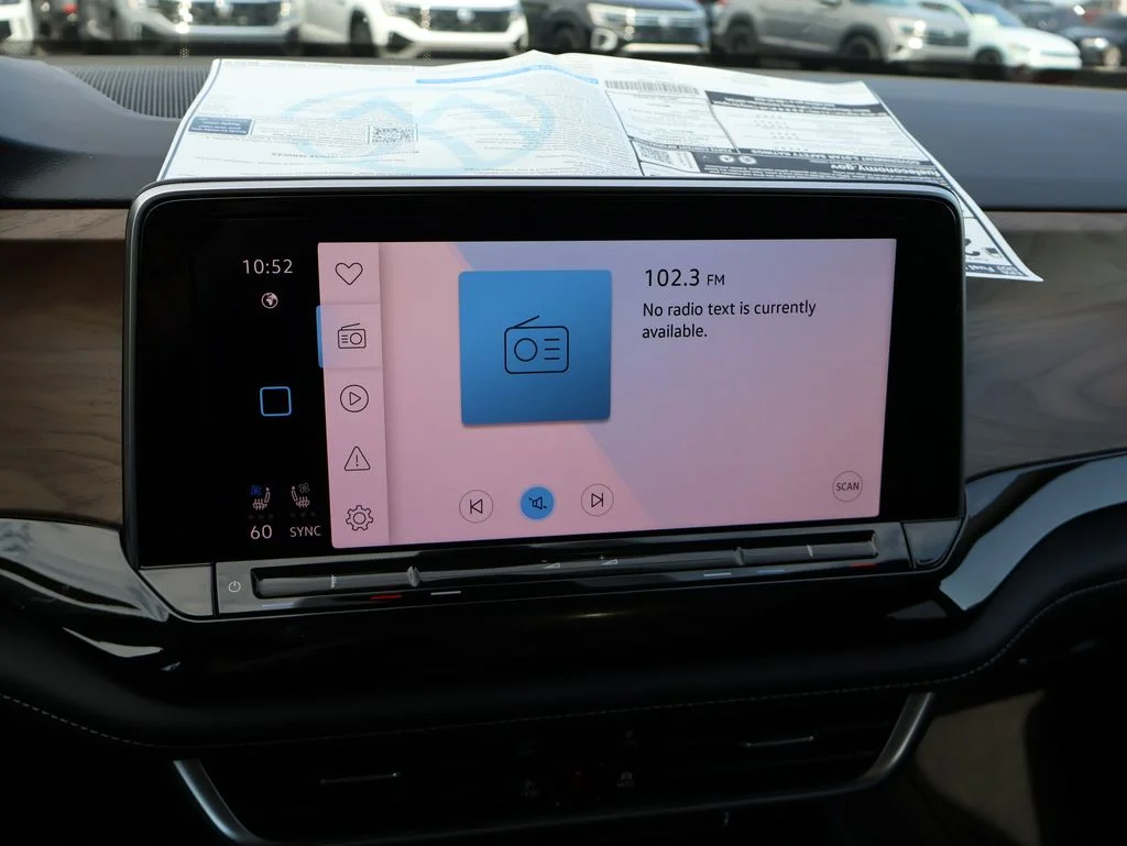New 2026 Black Volkswagen 2.0T SE w/Technology image 7