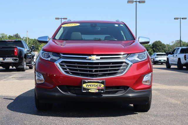 Used 2019 Chevrolet Equinox Premier with VIN 3GNAXXEV4KS661126 for sale in Beloit, WI