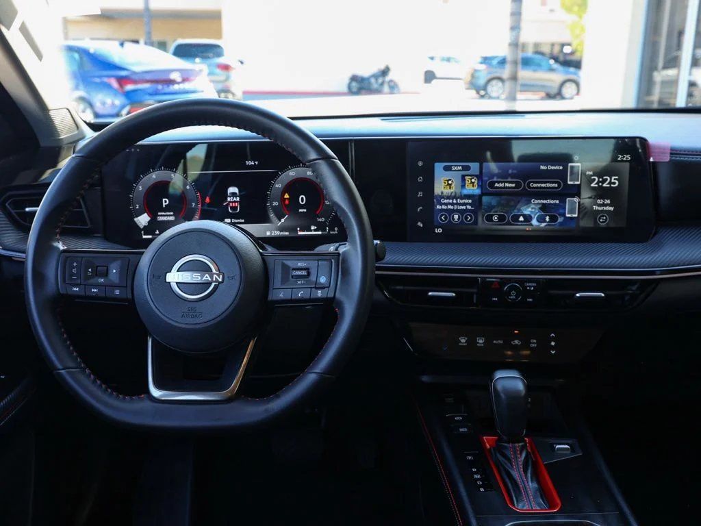 Used 2025 Gray Nissan SR image 21