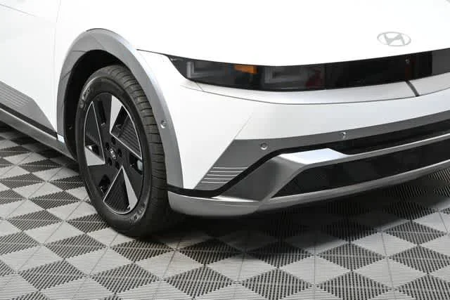 New 2026 Atlas White Matte Hyundai Limited image 12