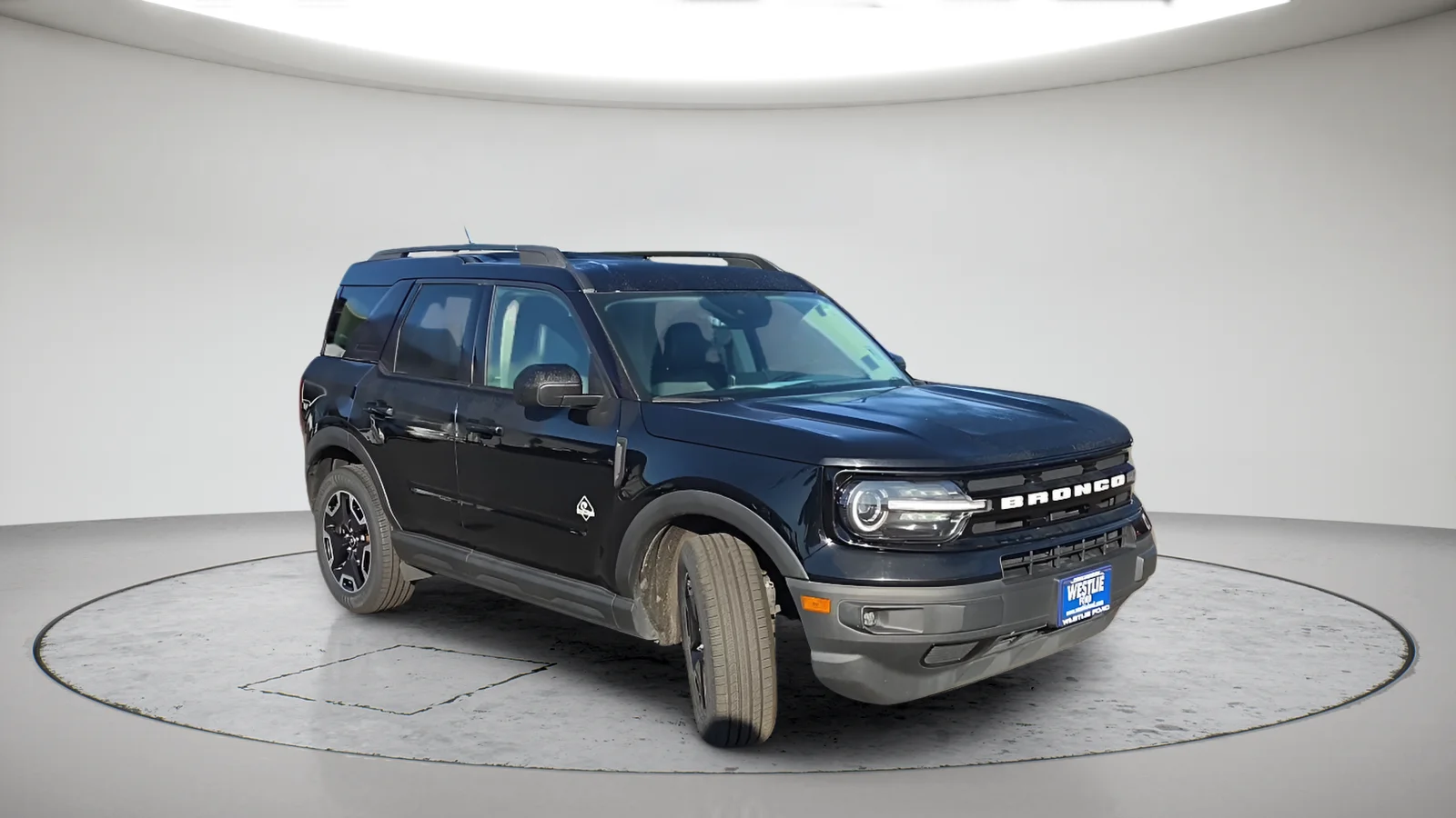Used 2021 Black Ford Outer Banks image 3