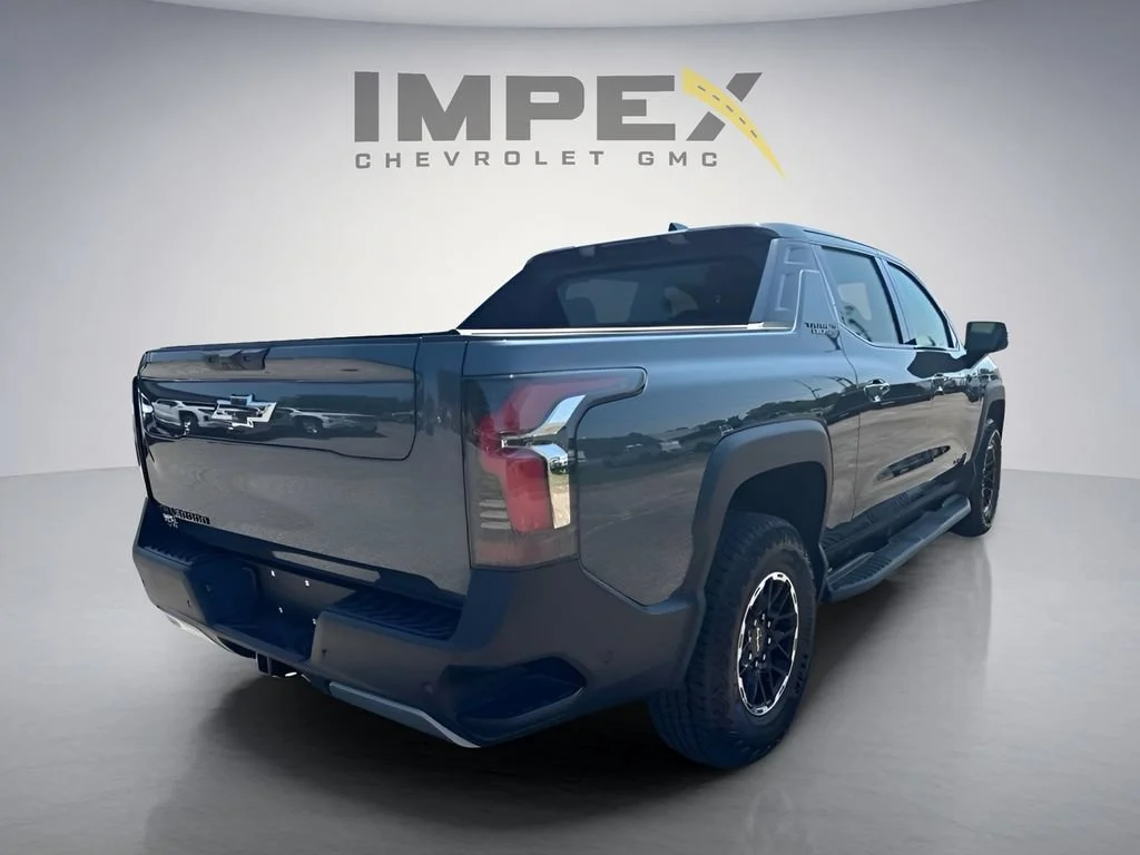 Used 2026 Blue Smoke Metallic Chevrolet Trail Boss - Max Range image 5