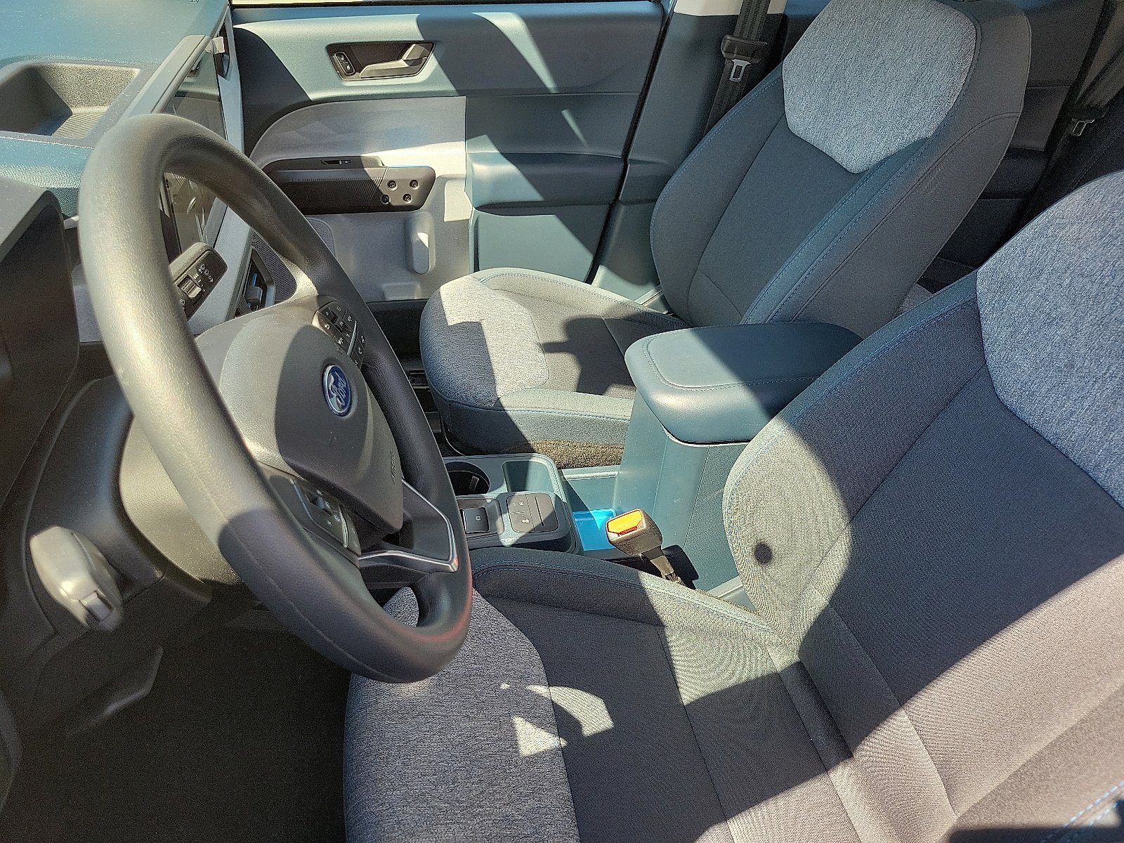 New 2026 Azure Gray Metallic Tri-Coat Ford XLT image 6