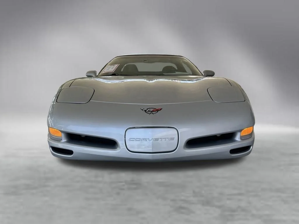 Used 2000 Silver Chevrolet Base image 11