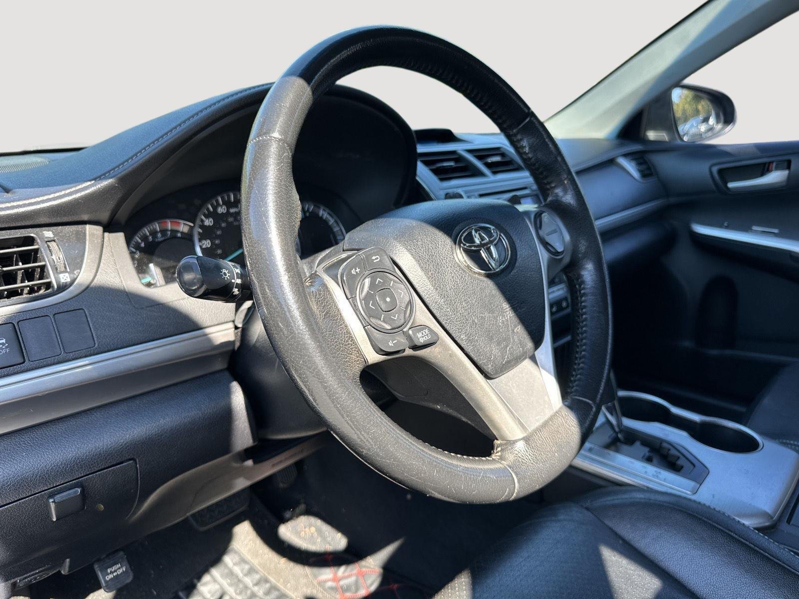 Used 2012 Classic Silver Metallic Toyota SE image 11