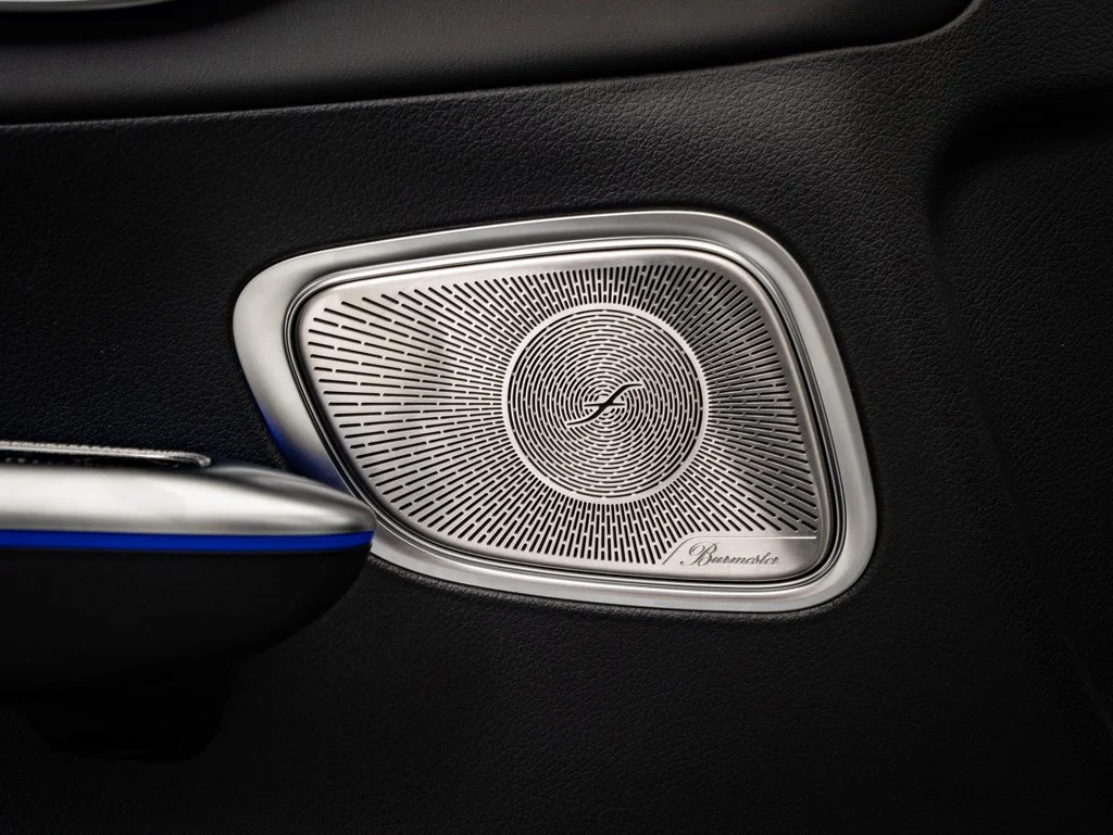 New 2026 Manufaktur Moonlight White Metallic Mercedes-Benz GLC 43 AMG® image 30