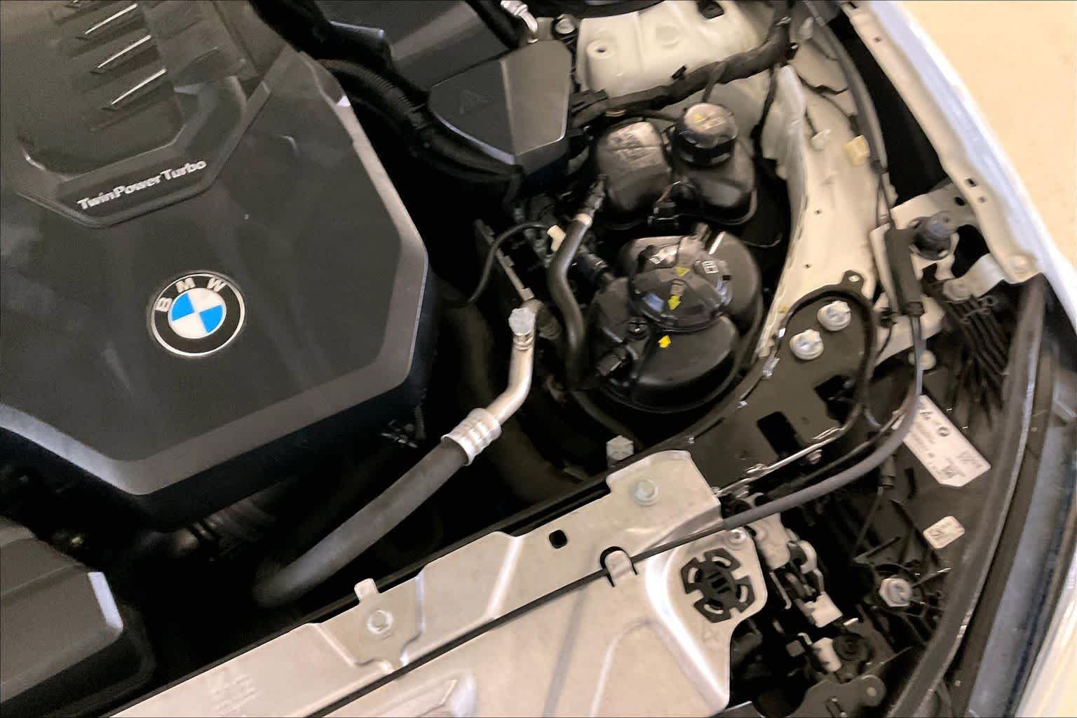 Used 2023 Alpine White BMW 330i image 28