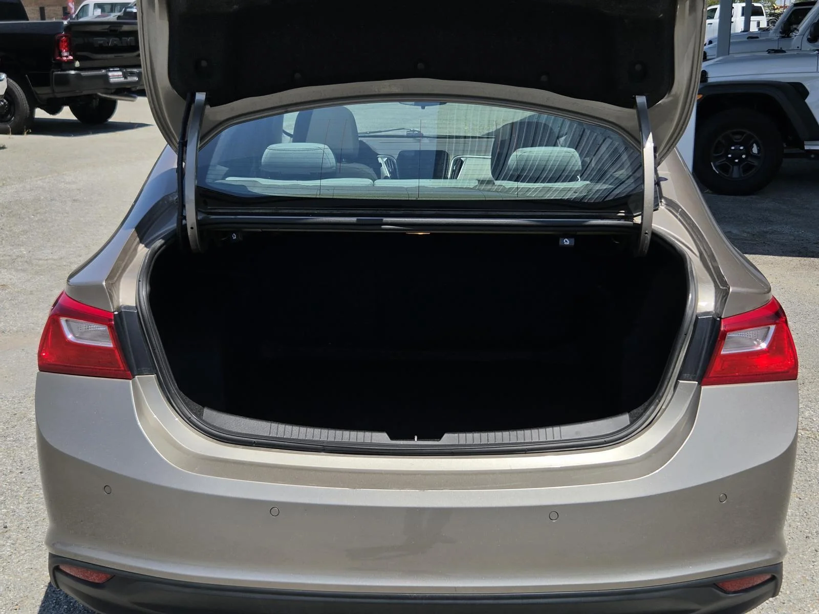 Used 2024 Mineral Gray Metallic Chevrolet LT image 8
