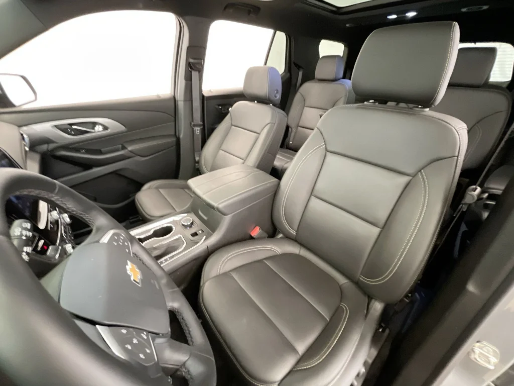 Used 2023 Sterling Gray Metallic Chevrolet LT Leather image 20