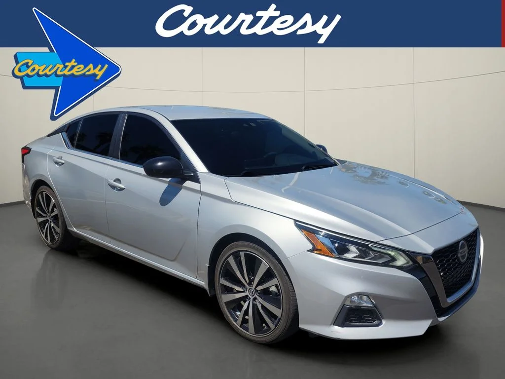 2021 Nissan Altima 2.5 SR's photo