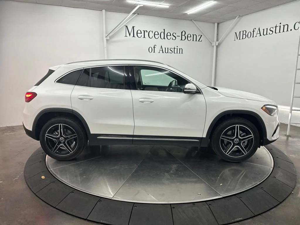 New 2026 White Mercedes-Benz GLA 250 image 8