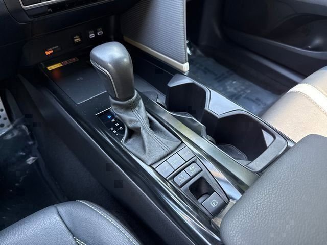 Used 2025 Ice Toyota SE image 76