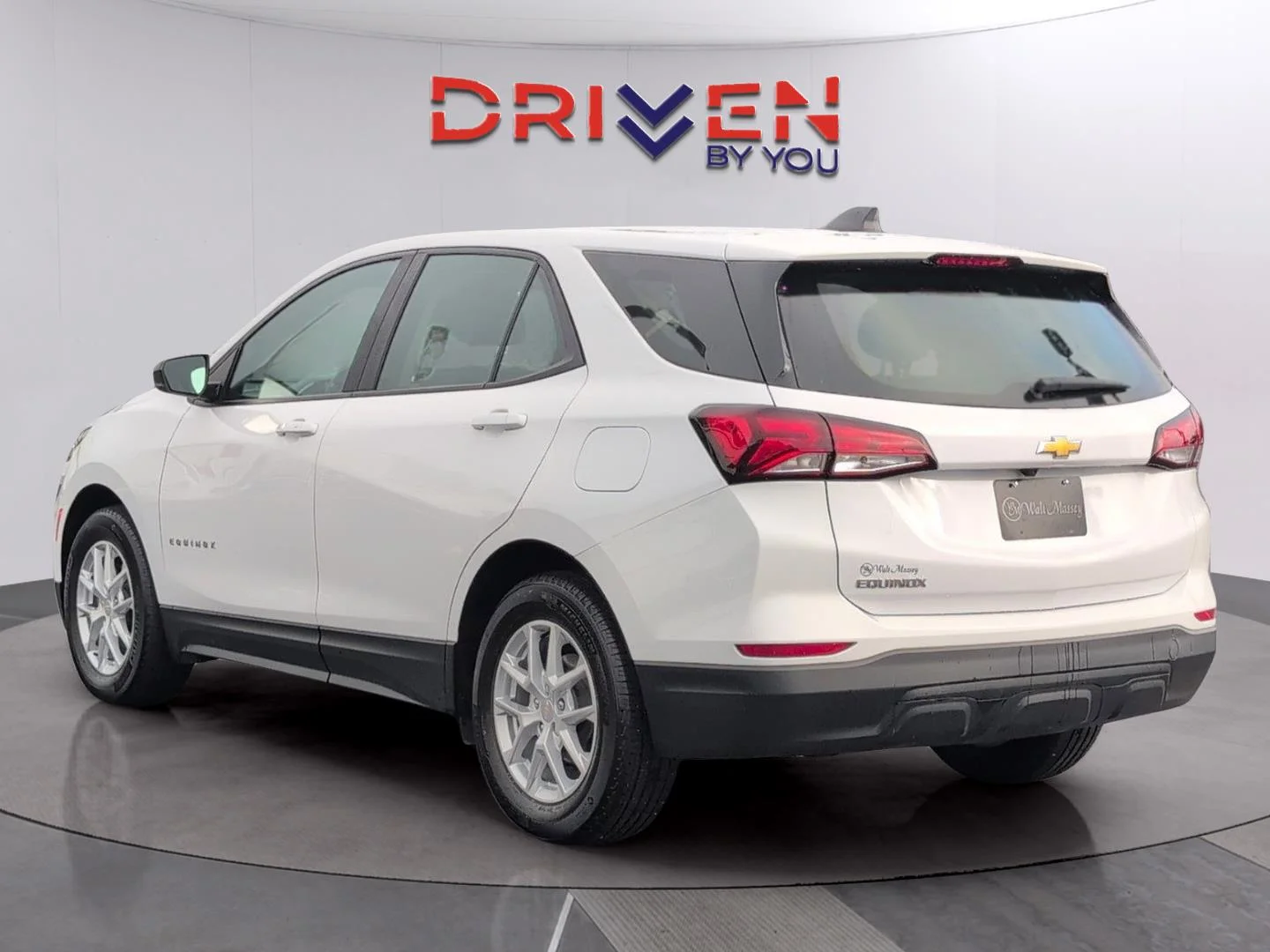 Used 2024 Summit White Chevrolet LS image 3