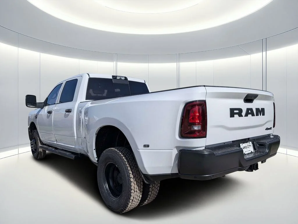 New 2026 Bright White Clear-Coat Exterior Paint RAM Tradesman image 6