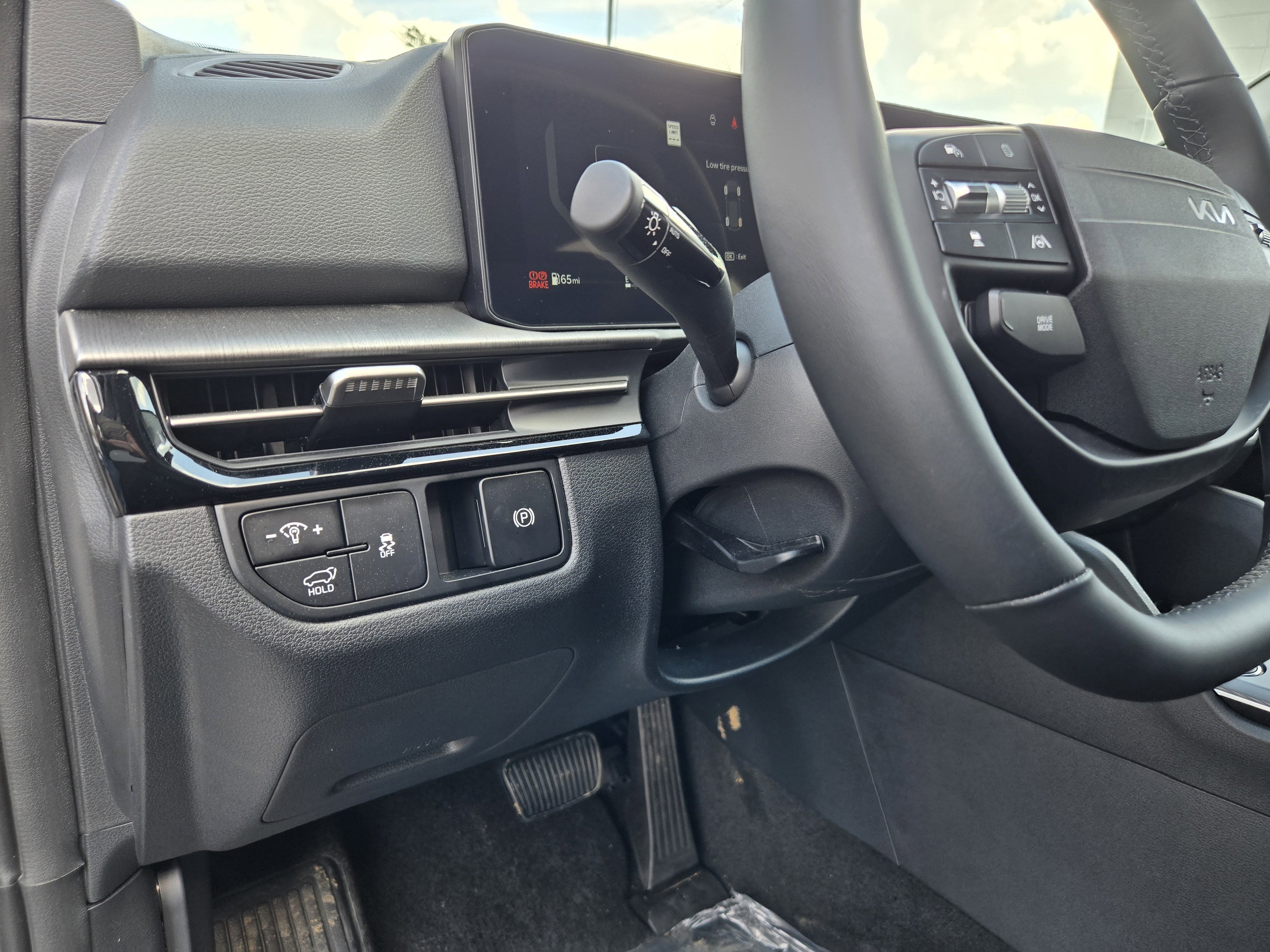 2026 Kia Sportage SX - Photo 14
