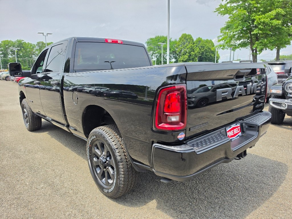 New 2026 Diamond Black Crystal Pearl-Coat Exterior Paint RAM Big Horn image 10
