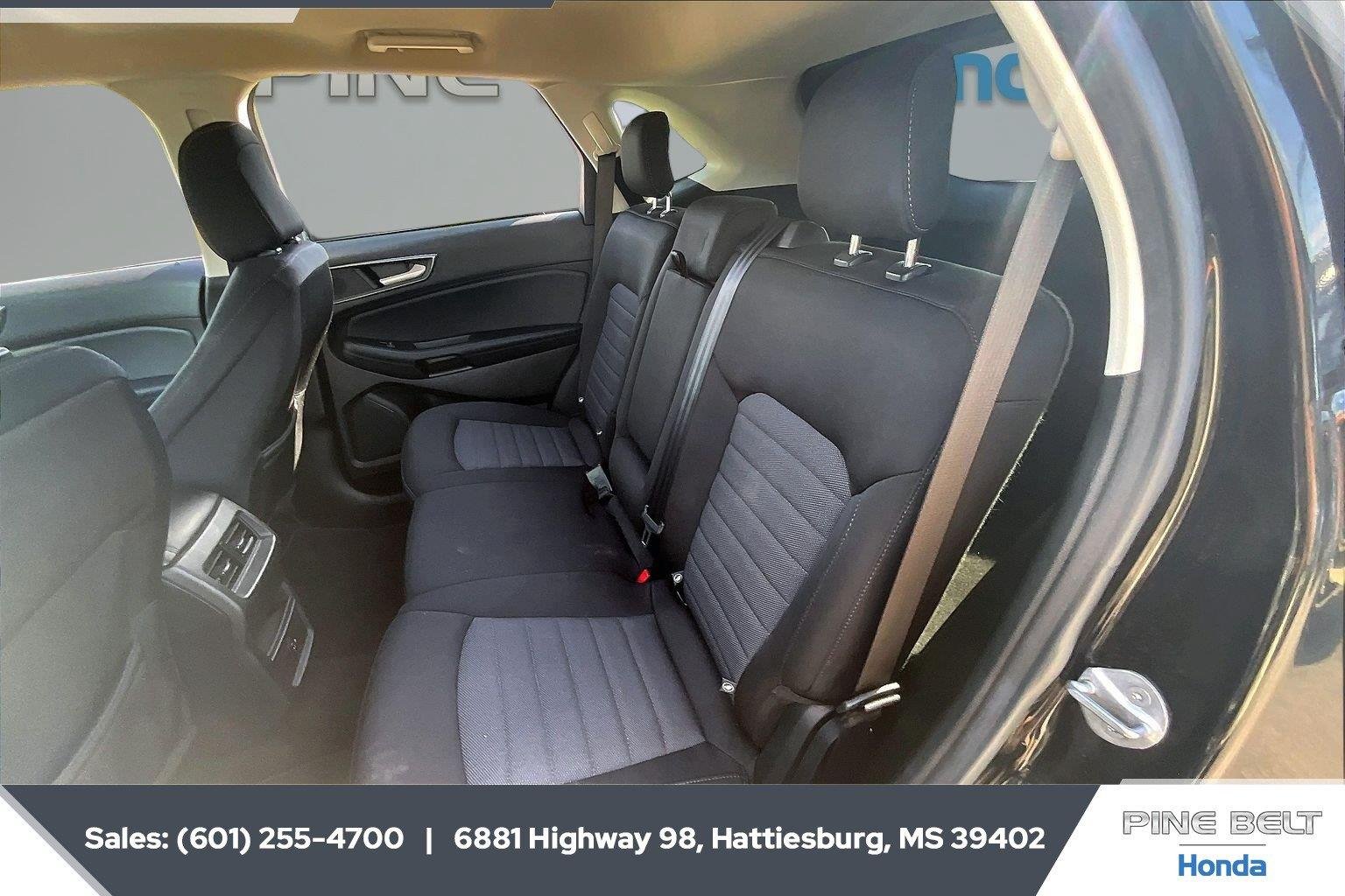 Used 2022 Agate Black Ford SE image 19