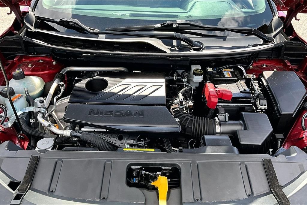 Used 2024 Red Nissan SV image 9