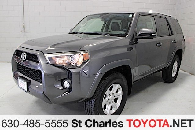 Used 2015 Gray Toyota SR5 image 3