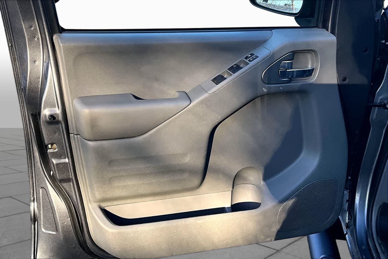 Used 2021 Gun Metallic Nissan SV image 20