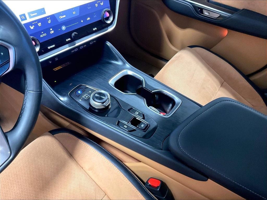Used 2023 White Lexus 450e Luxury image 20