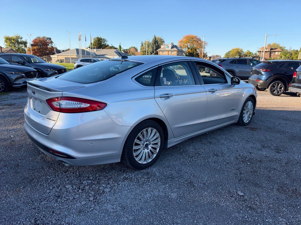 Used 2013 Silver Ford Titanium image 5