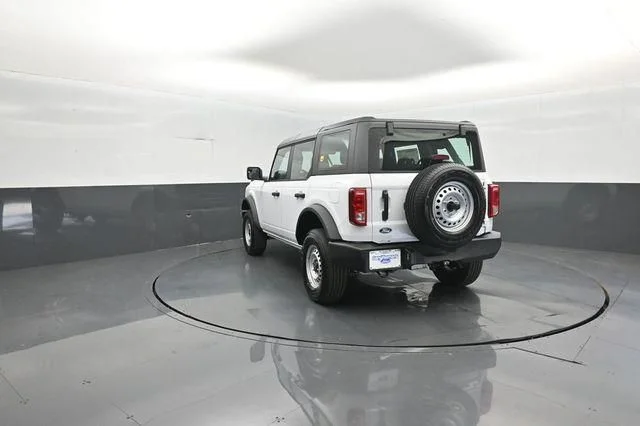 New 2026 Oxford White Ford Base image 5