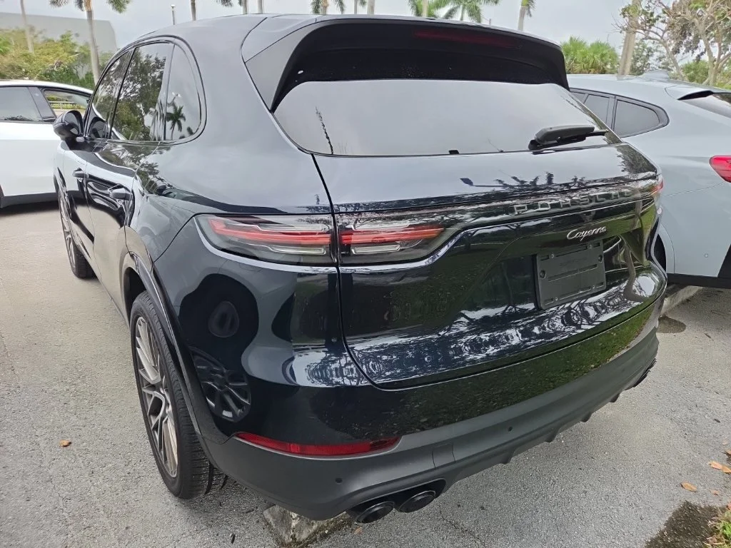 Used 2022 Blue Porsche  image 7