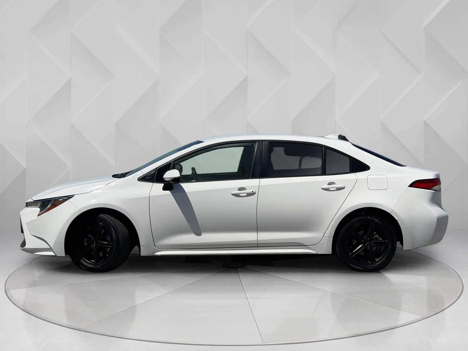 Used 2021 Toyota Corolla LE with VIN JTDEPMAE9MJ133312 for sale in Stockton, CA
