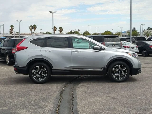 Used 2018 Silver Honda Touring image 9