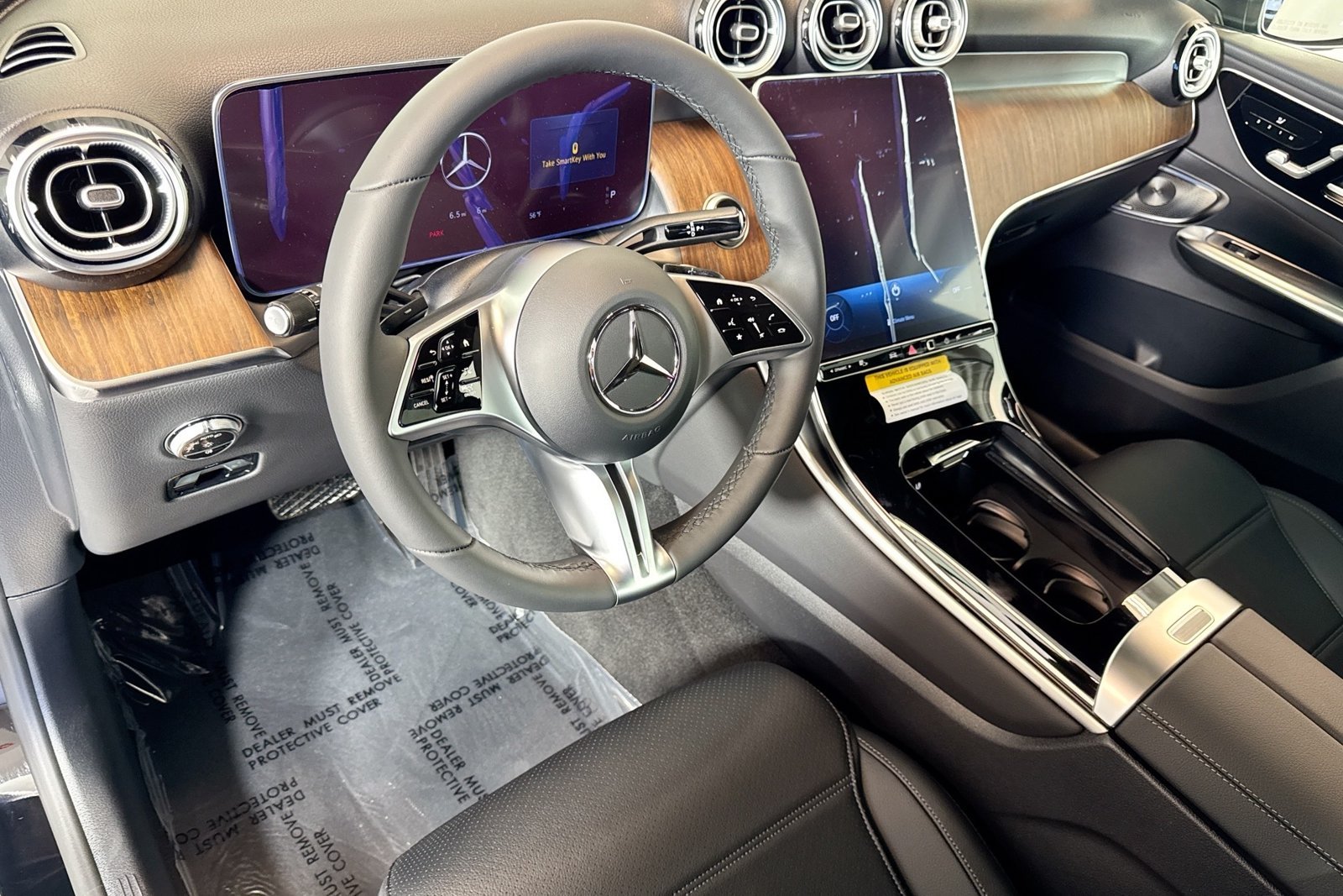 New 2026 Black Mercedes-Benz GLC 300 image 9