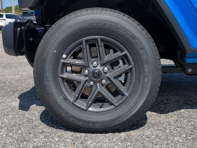 New 2025 Hydro Blue Pearlcoat Jeep Sport S image 18