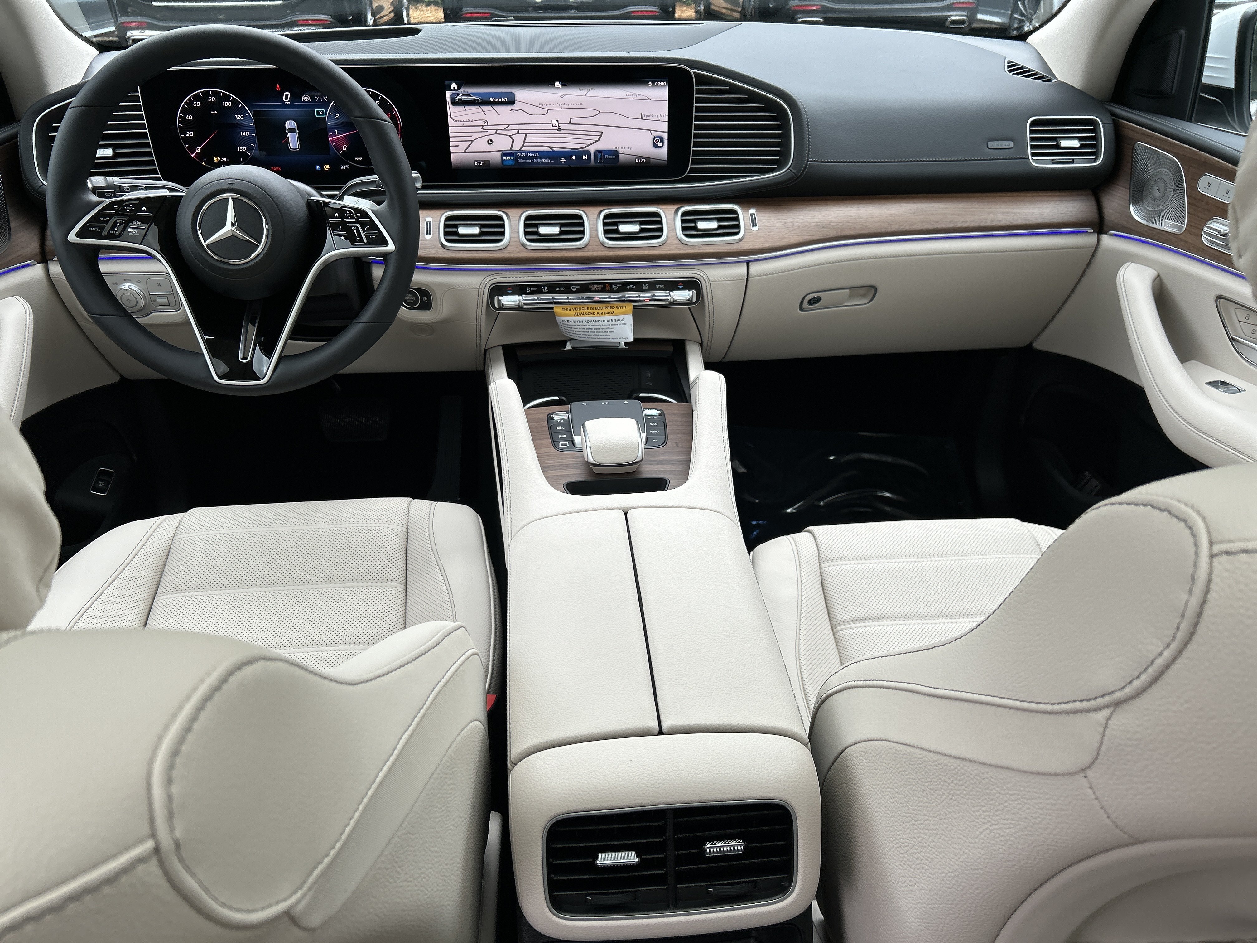 New 2026 MANUFAKTUR Moonlight White Metallic Mercedes-Benz GLE 450 4MATIC® SUV image 22