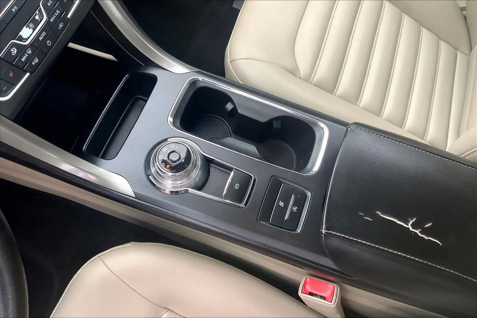 2020 Ford Fusion SEL - Photo 17