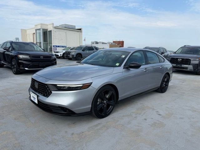 Used 2023  Honda Sport-L image 3