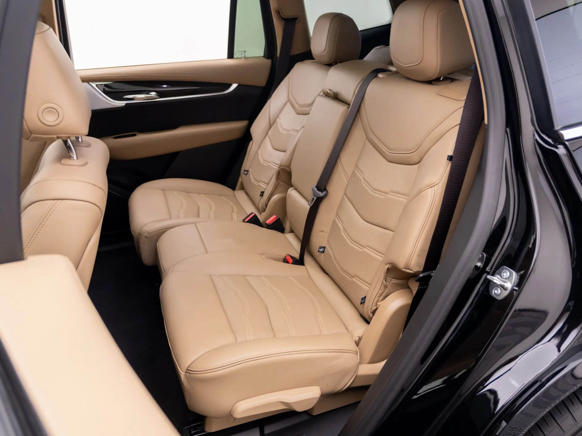 Used 2025 Black Cadillac Premium Luxury image 16