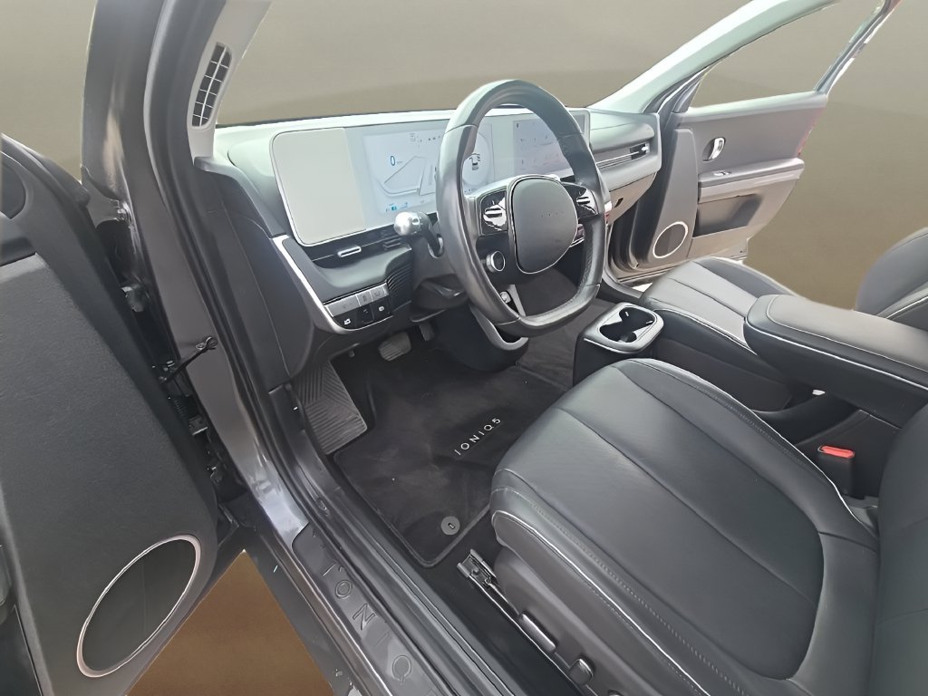 Certified Used 2023 Gray Hyundai SEL image 14