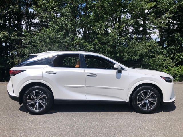Certified Used 2024 White Pearl Lexus 350 Premium image 3